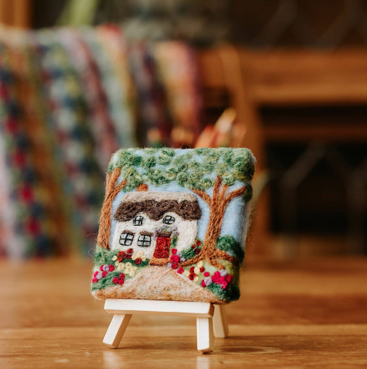 Paint with Wool:Mini Masterpiece Thatched Cottage Craft Kit